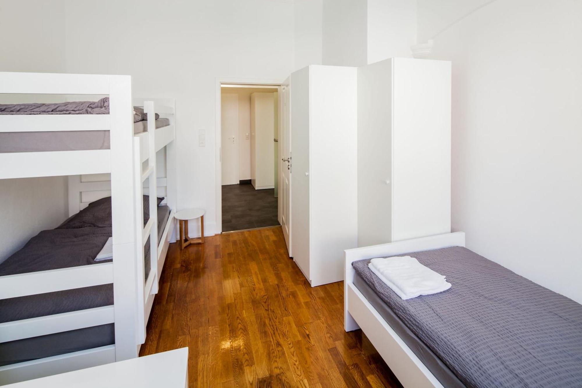 Secondhome Stuttgart - Moderne Grosse Wohnungen Nahe Der Hist Altstadt Von Esslingen An - Versch Groessen 8 - 11 - 19 Betten 埃斯林根 外观 照片
