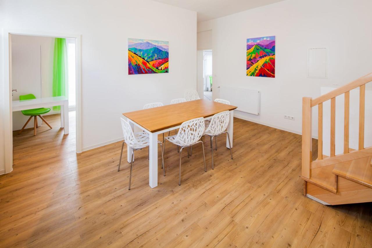 Secondhome Stuttgart - Moderne Grosse Wohnungen Nahe Der Hist Altstadt Von Esslingen An - Versch Groessen 8 - 11 - 19 Betten 埃斯林根 外观 照片