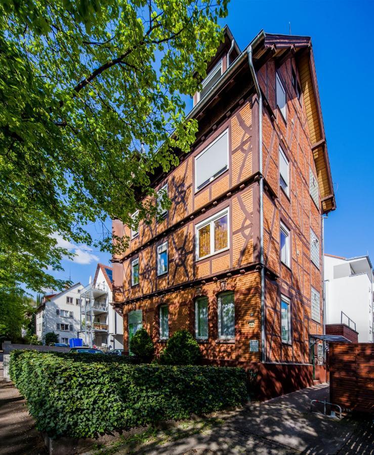 Secondhome Stuttgart - Moderne Grosse Wohnungen Nahe Der Hist Altstadt Von Esslingen An - Versch Groessen 8 - 11 - 19 Betten 埃斯林根 外观 照片